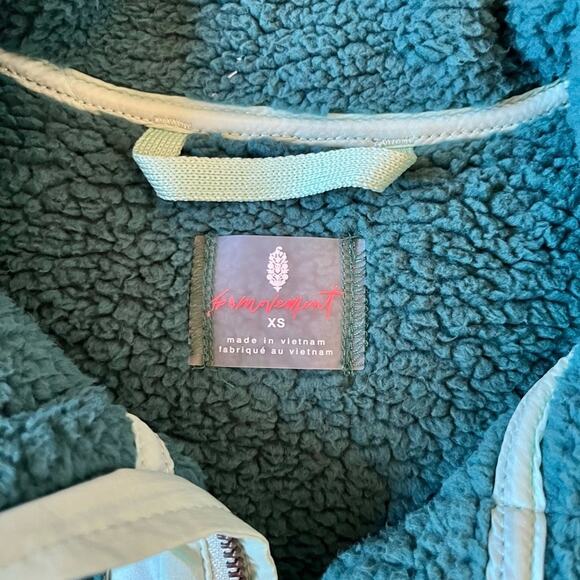 NWT FP Movement by Free People Courtside Faux Shearling Jacket xsmall - Picture 13 of 13